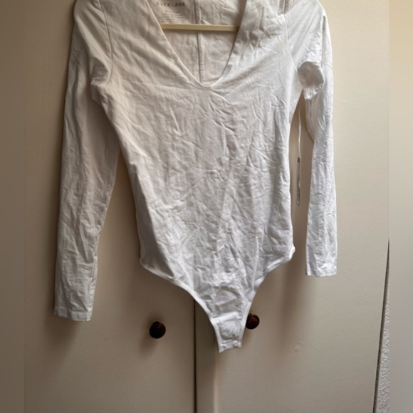 Everlane The Long-Sleeve V-Neck Bodysuit (thong back) in white NWT - Picture 4 of 7